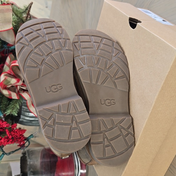 UGG K.Robley Westher Boot - Picture 9 of 9